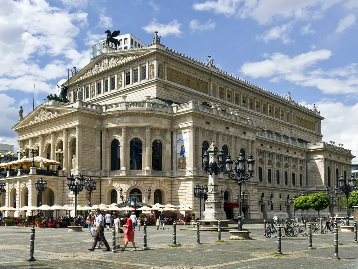 Alte Oper Старата опера Франкфурт.jpg